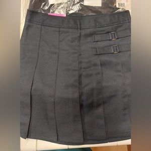 BRAND NEW🎉🎉 3 Girls Navy Skorts!